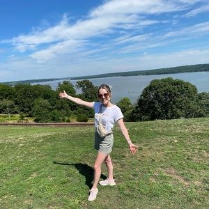 Meet your Posher, Emmy